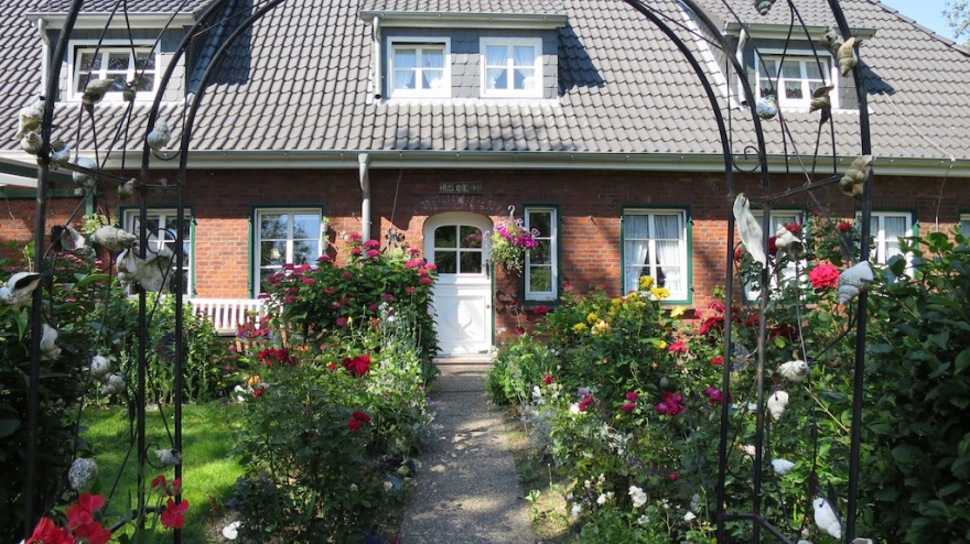 Little Cottage on the Hanswarft(photo by Suzi)